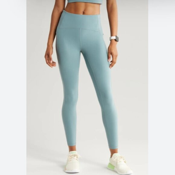 Zella Studio - Luxe High Waist Pocket 7/8 Legging | Gray Thunder | Size Medium - Picture 2 of 16